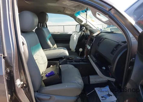 2011 Toyota Tundra Grade 4.6L V8 from USA, damaged, VIN 5TFEM5F10BX035882